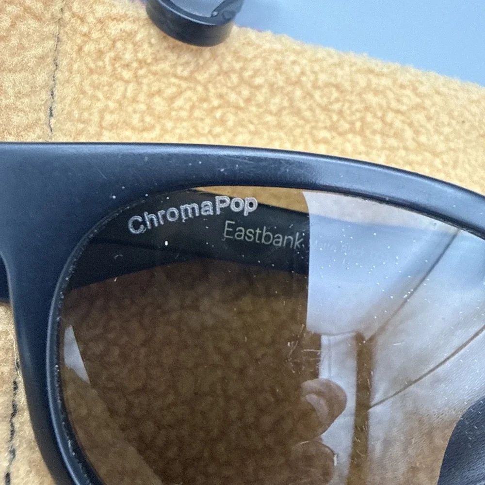 Smith Eastbank Authentic Sunglasses Matte Black ChromaPop Green Lens & Draw Case